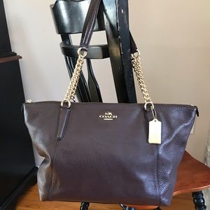 COACH AVA CHAIN TOTE-EXCELLENT CONDITION!